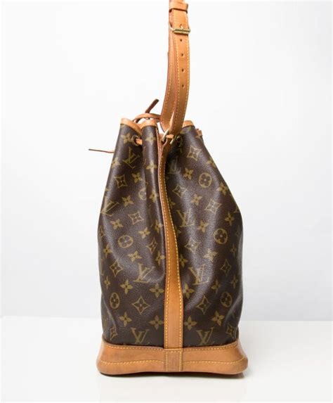 louis vuitton large monogram noe shoulder bag|More.